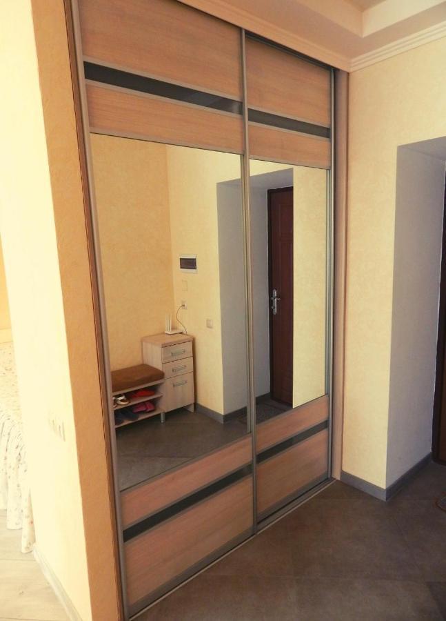в новому будинку біля софіївського парку Apartment Uman